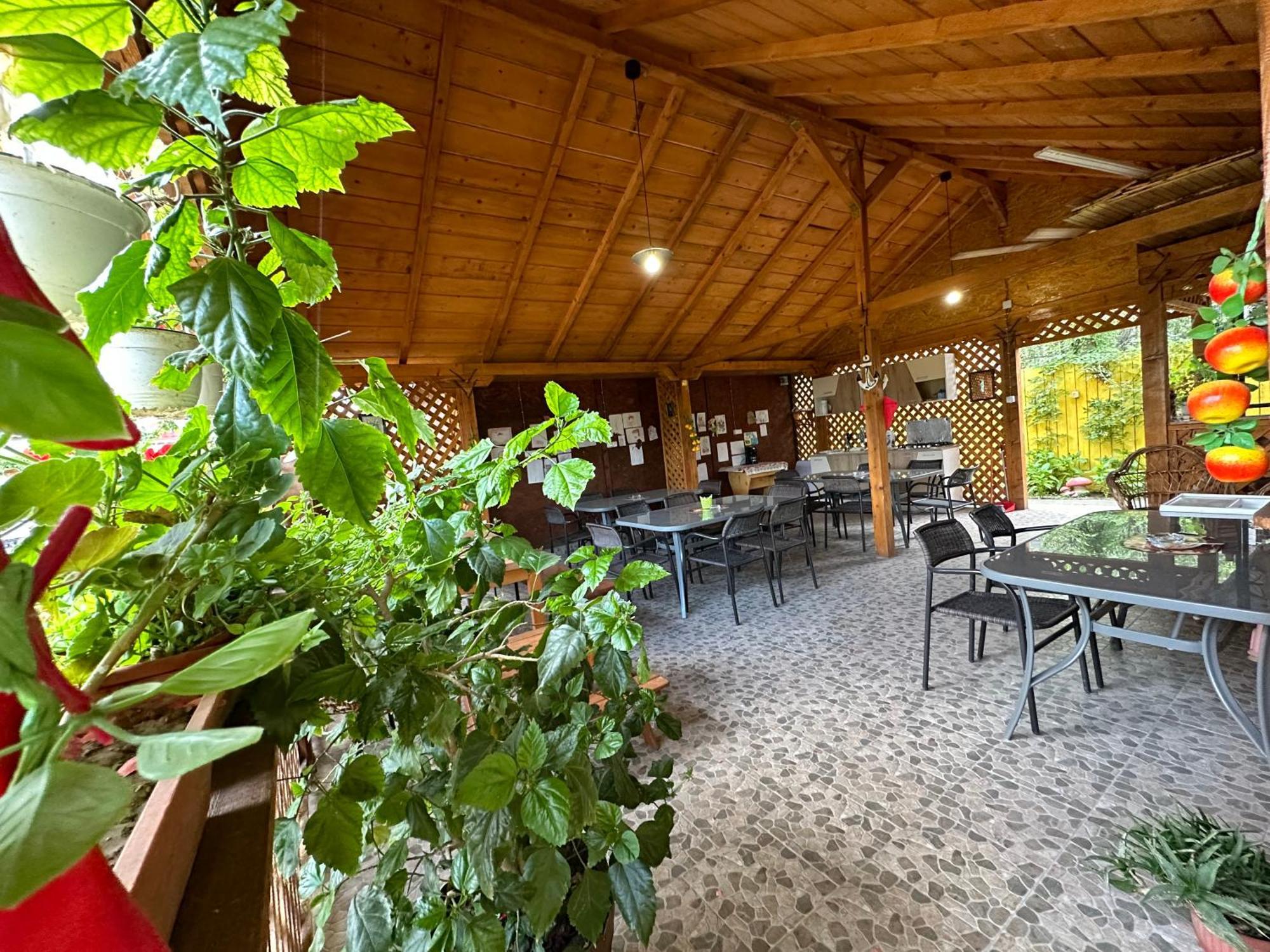 Casa Cu Flori Corbu Hotel Corbu  Kültér fotó