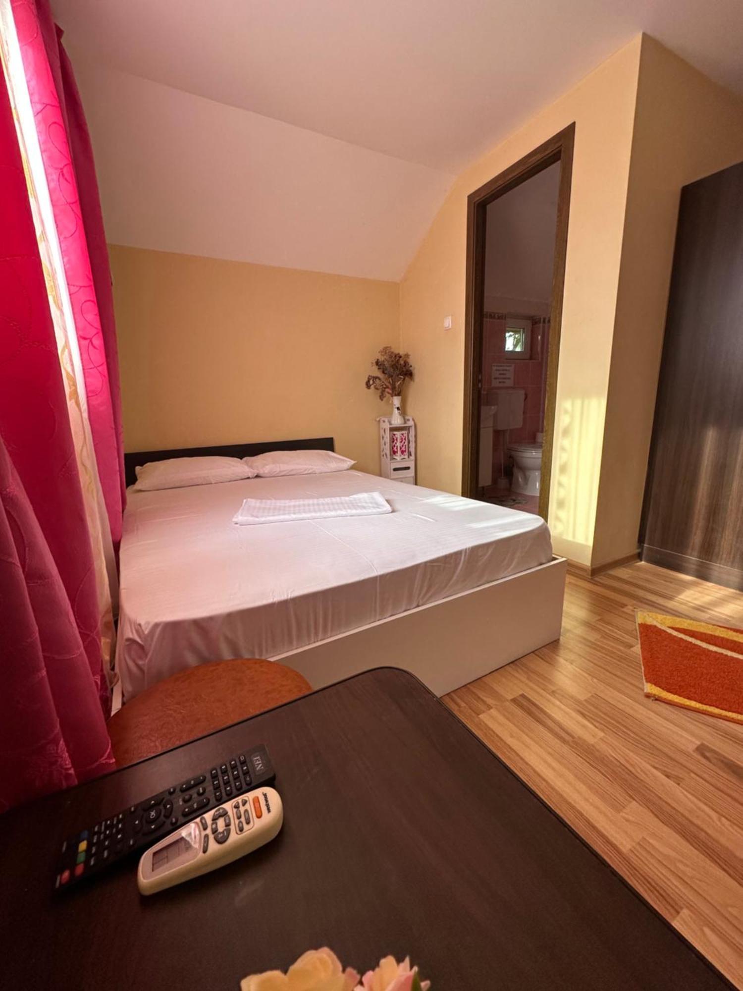 Casa Cu Flori Corbu Hotel Corbu  Kültér fotó